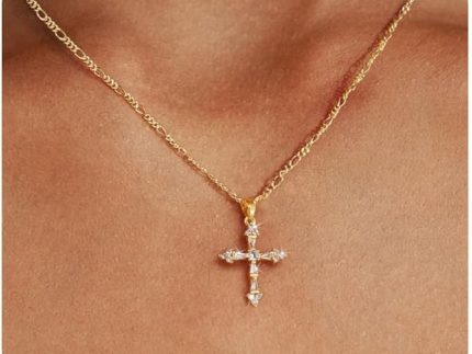 Cross Necklace for Women,Double Cross Necklace 14K Gold Plated Cross Pendant Necklace Dainty Gold Cross Necklaces for Women Trendy Small Cross Charm Necklace Simple Cute Choker Necklaces Gold Jewery
